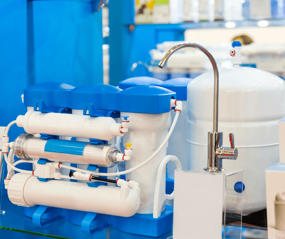 Reverse osmosis drinking water system with storage tank and dedicated faucet