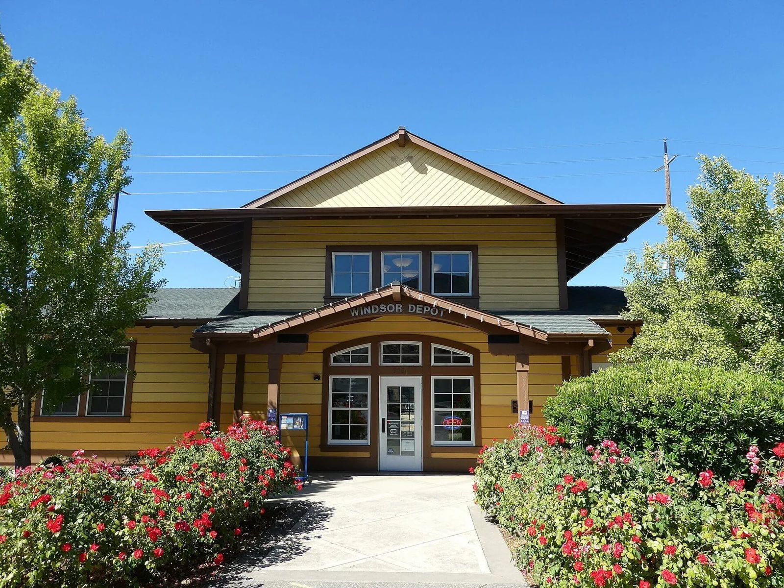 The entrance to Windsor station in Windsor, California