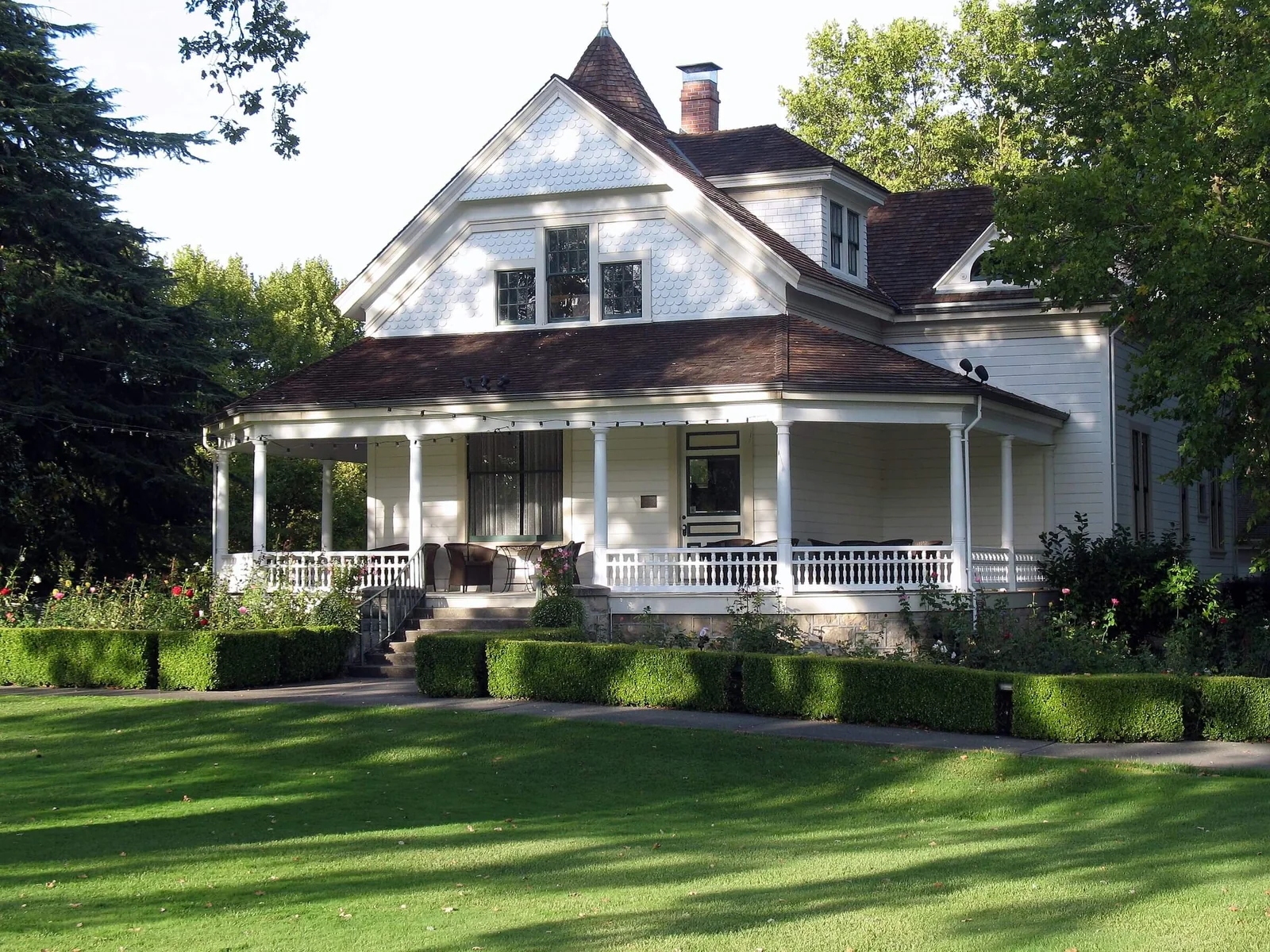 The Atkinson House on St. Helena Highway, a Victorian farmhouse at Rutherford